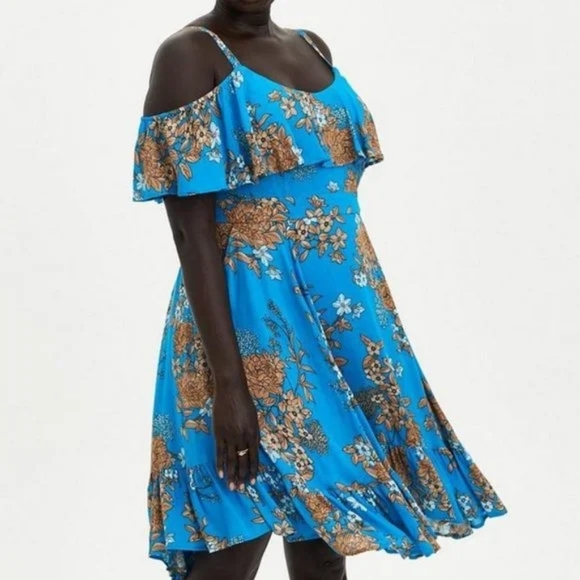 Torrid Floral Cold Shoulder Blue Dress Size 1 Knee Length Summer - Picture 1 of 6
